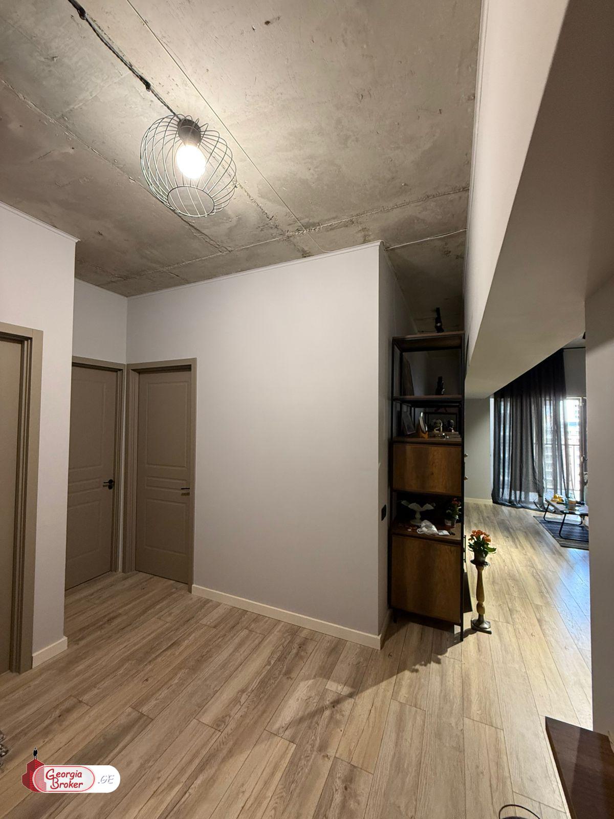 nearly repaired 3-room apartment for sale